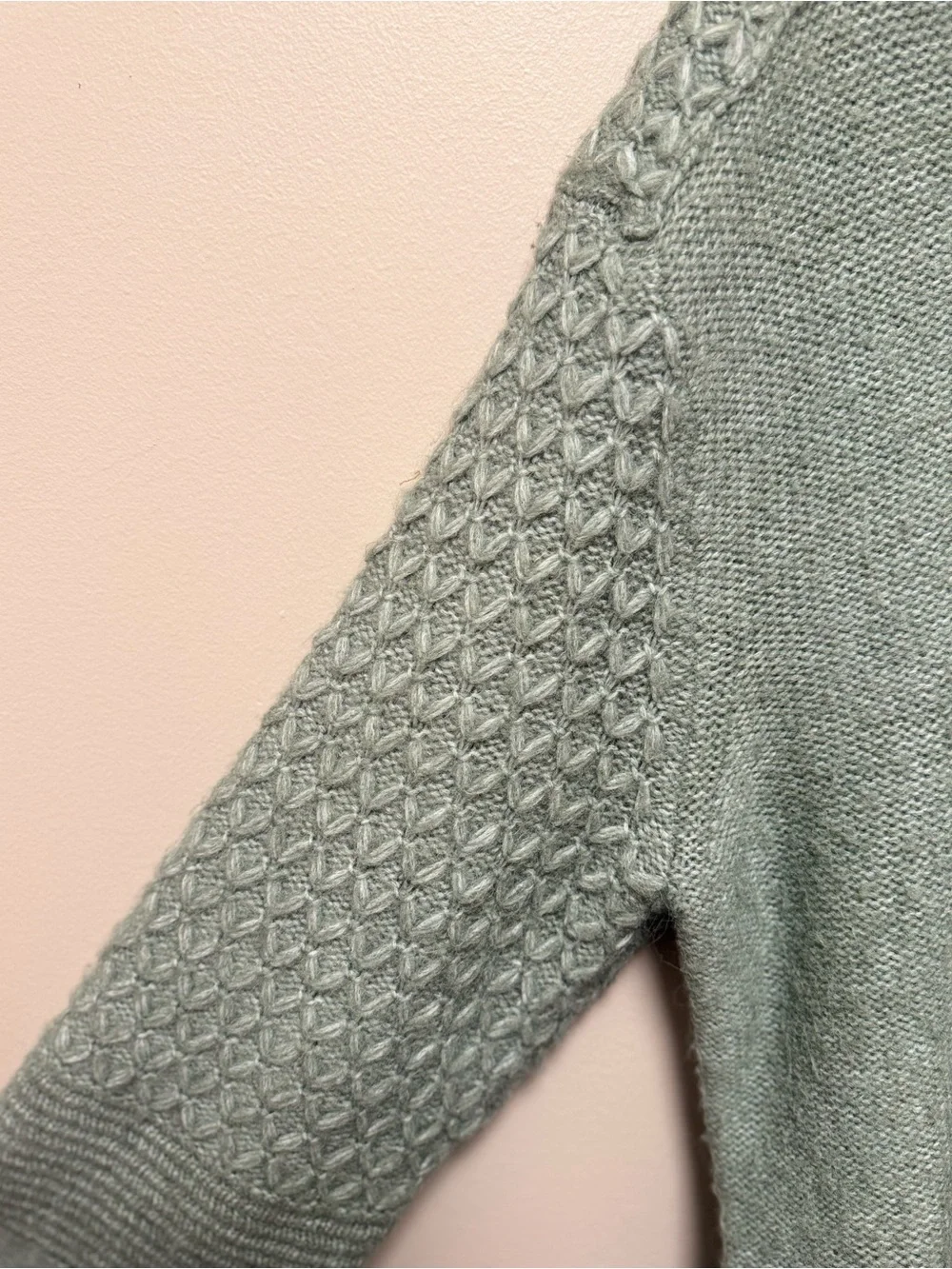 Ted Baker—Men's Textured Knit Wool-Blend Sweater Size 7/3XL